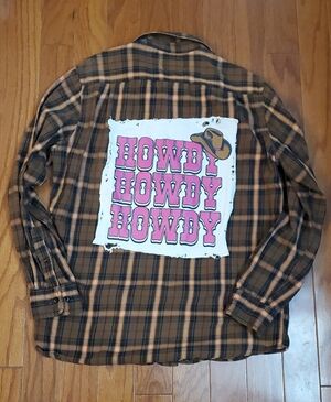 Plaid Flannel Shirt with distressed country Graphic Back perfect for concert M